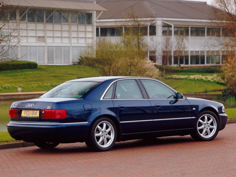  Audi A8 3.7 Quattro (D2) 1999 года  (UK) (фото 3 из 3)